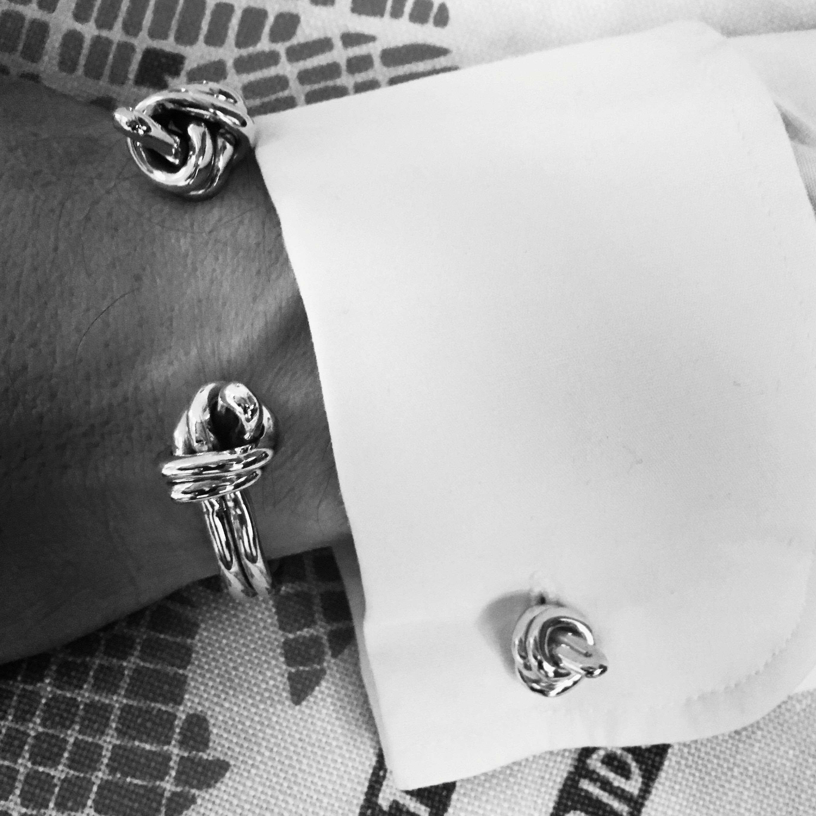 Knot cufflinks